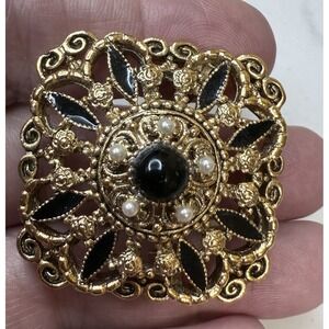 Flower Openwork Enamel Pearls Vintage Gold Brooch Pin